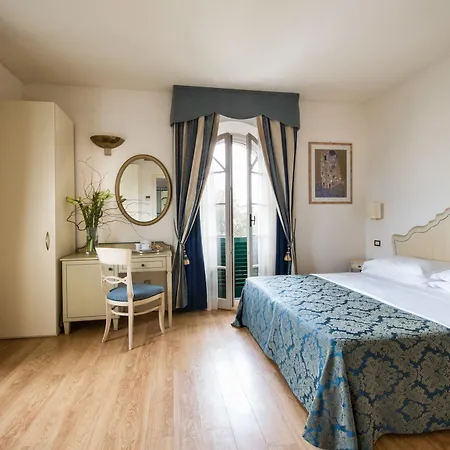 Hotel Goya 4*